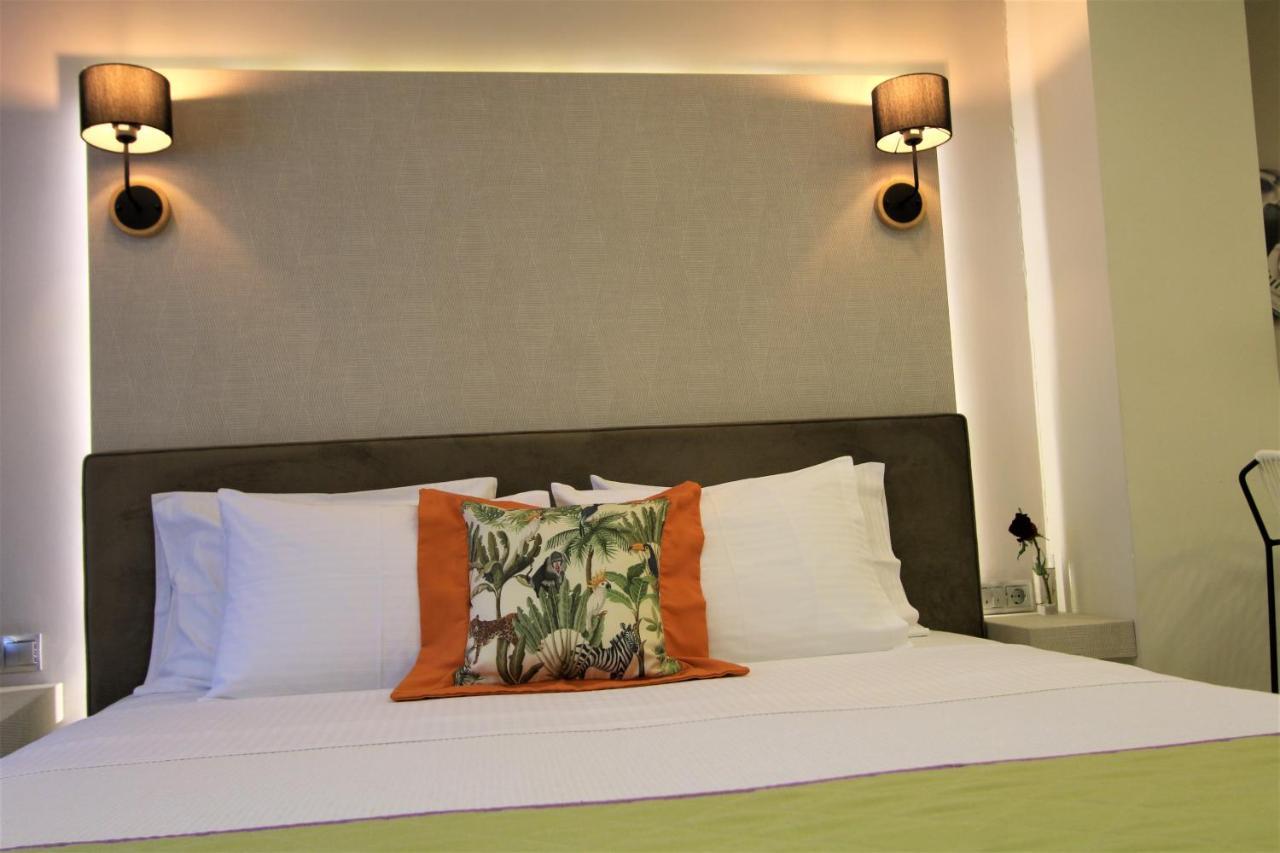 Aiolos Apartments Ermou 64 2Nd Floor Suites Атина Екстериор снимка