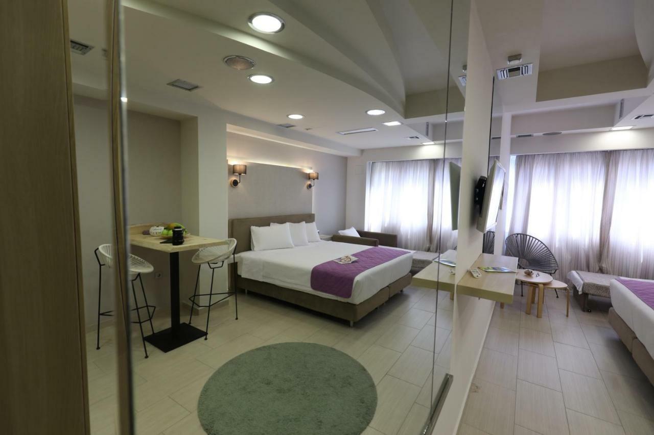 Aiolos Apartments Ermou 64 2Nd Floor Suites Атина Екстериор снимка